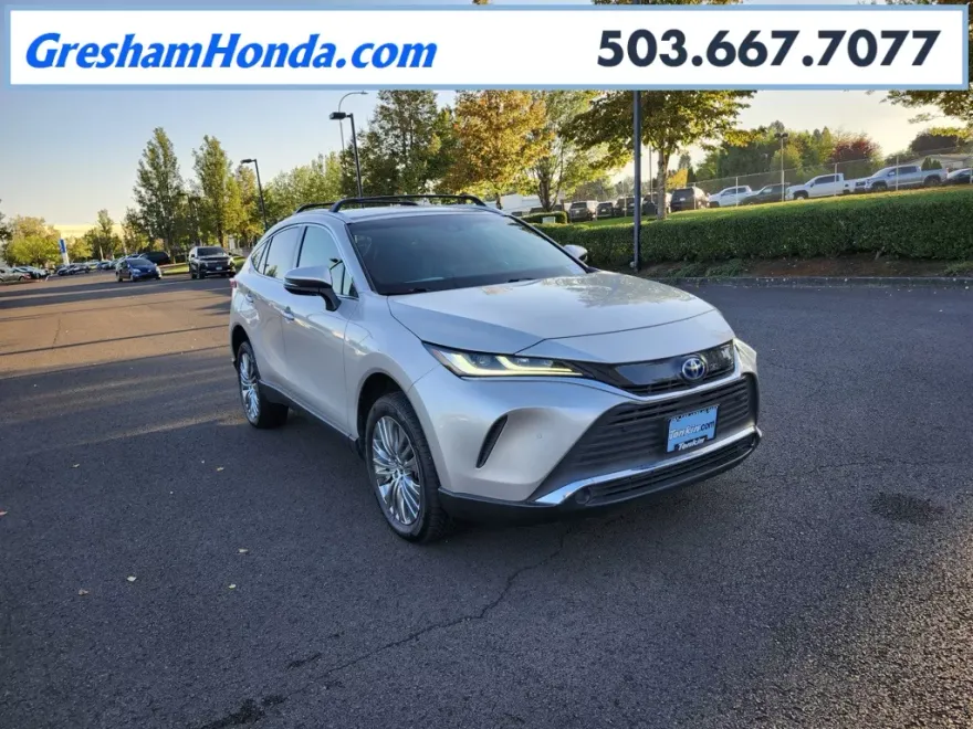 2022 Toyota Venza XLE photo 1