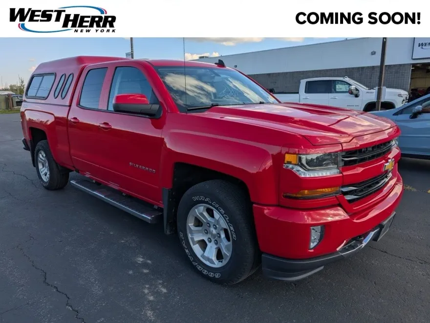 2018 Chevrolet Silverado 1500 LT photo 1