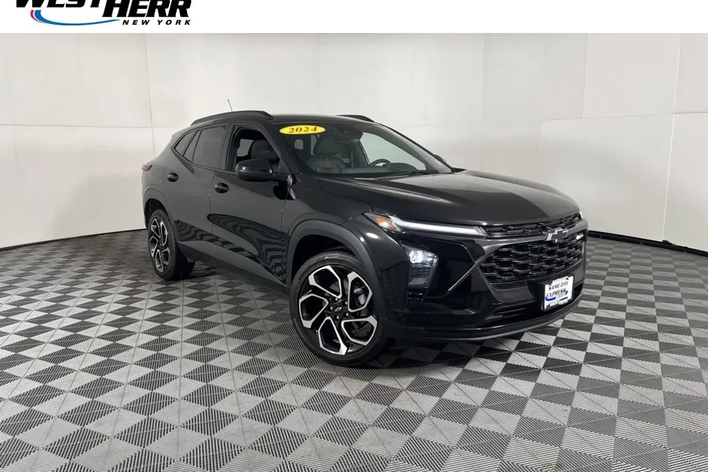 2024 Chevrolet Trax photo 1