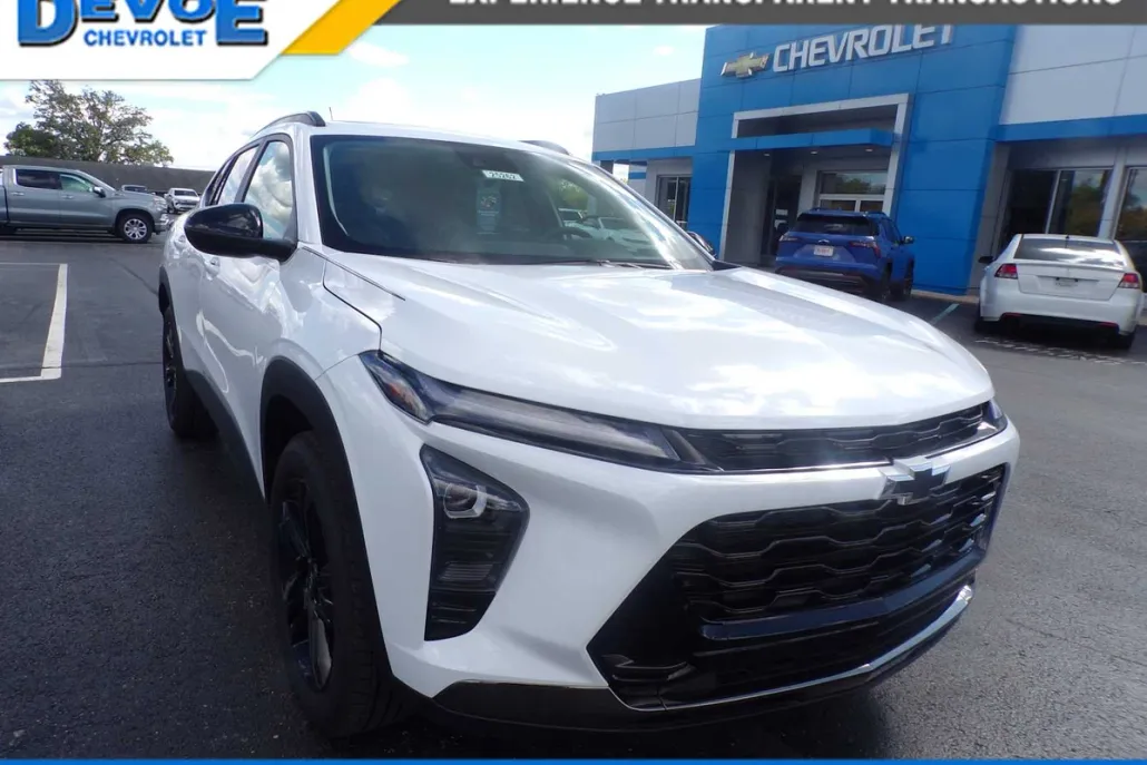 2025 Chevrolet Trax ACTIV photo 1