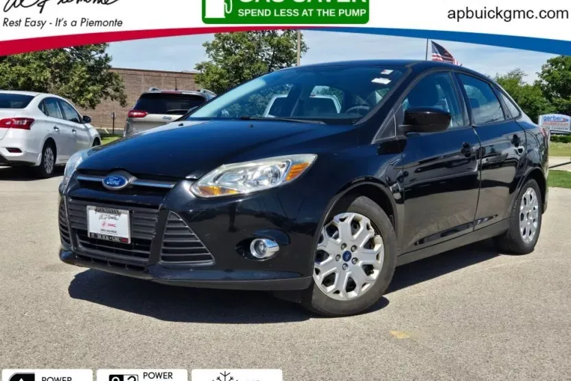 2012 Ford Focus SE photo 1