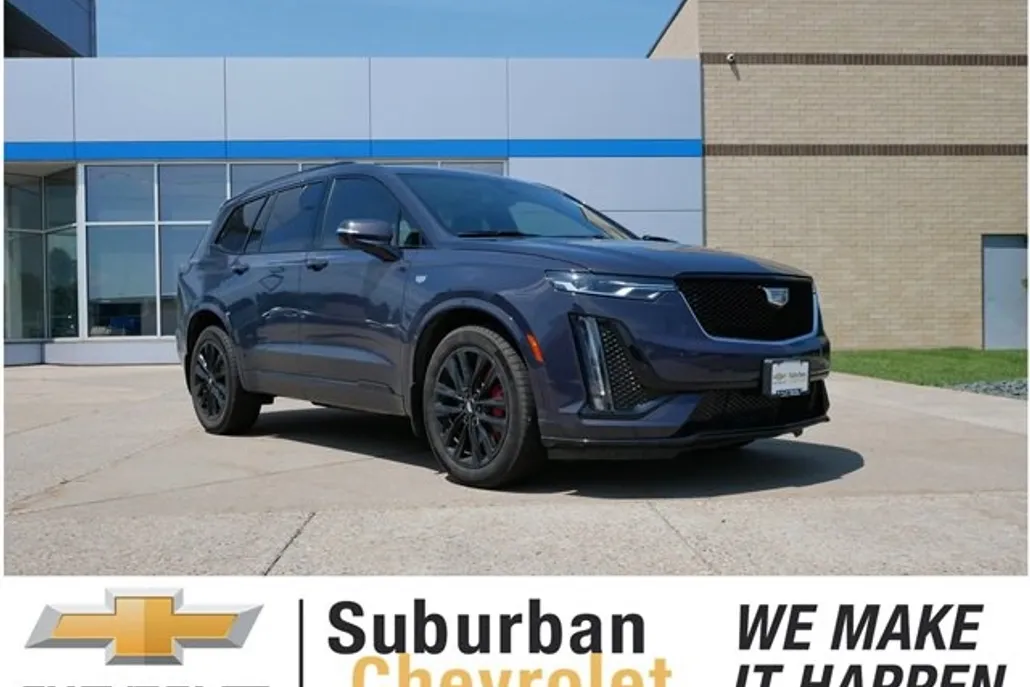 2024 Cadillac XT6 Sport photo 1