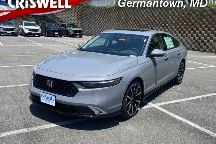 2025 Honda Accord Hybrid Touring photo 1