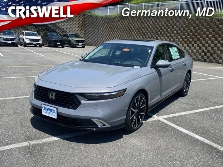 2025 Honda Accord Hybrid Touring photo 1