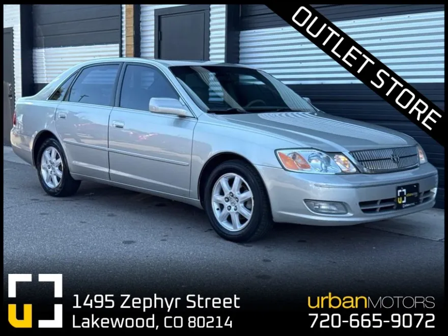 2002 Toyota Avalon XLS photo 1
