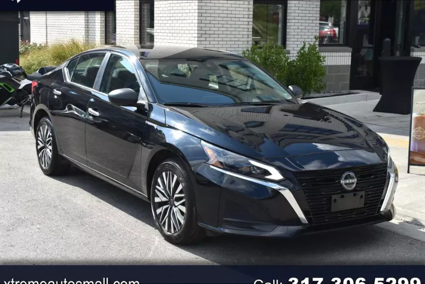 2025 Nissan Altima 2.5 SV photo 1