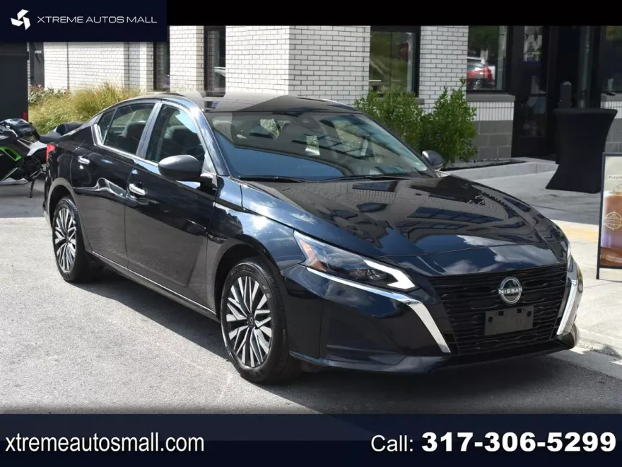2025 Nissan Altima 2.5 SV photo 1