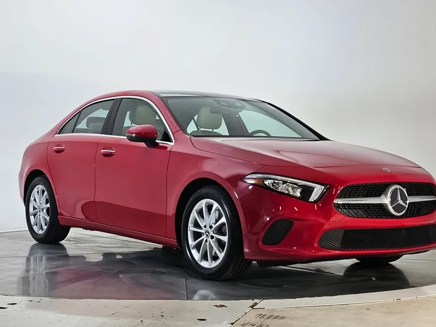 2020 Mercedes Benz A 220 4MATIC photo 1