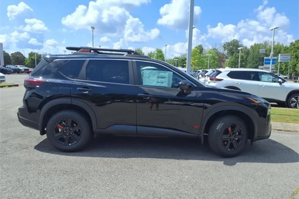 2025 Nissan Rogue AWD photo 1