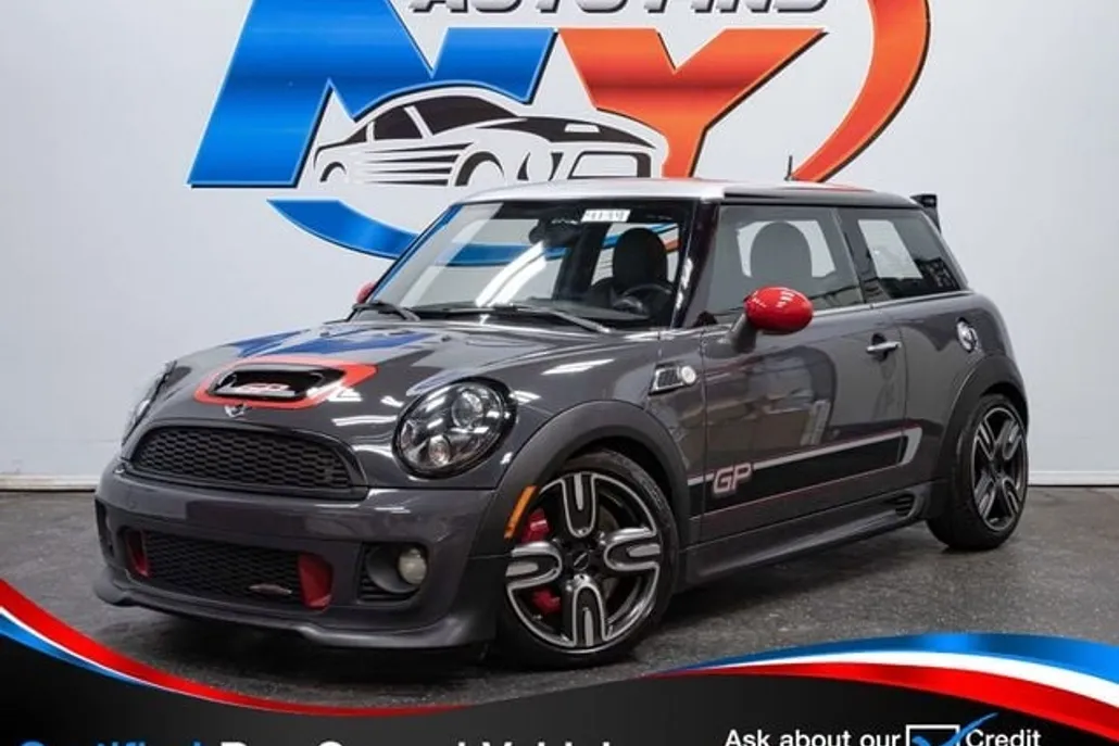 2013 Mini Cooper John Cooper Works GP photo 1