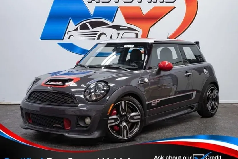 2013 Mini Cooper John Cooper Works GP photo 1
