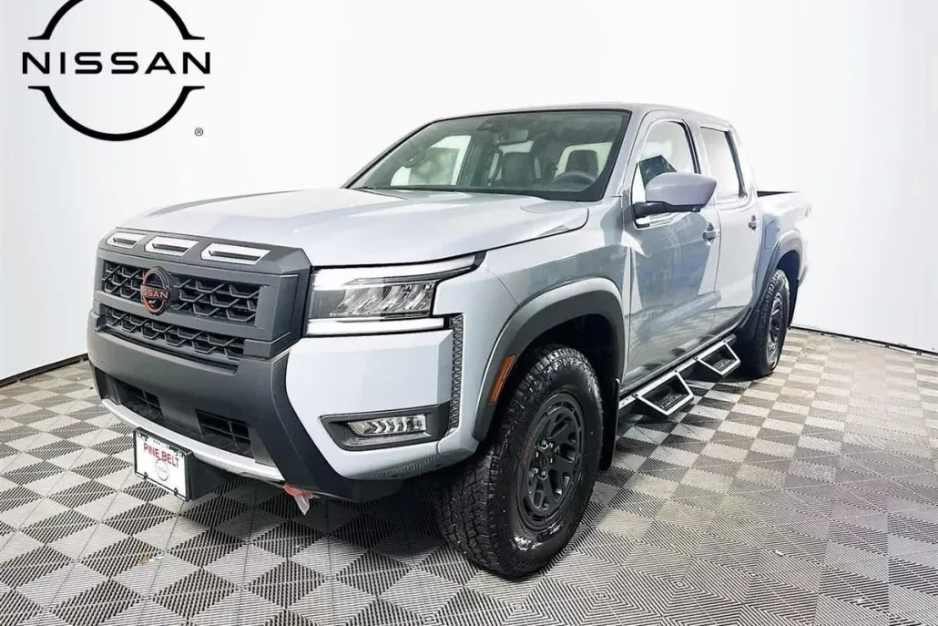 2025 Nissan Frontier Crew Cab PRO-4X photo 1