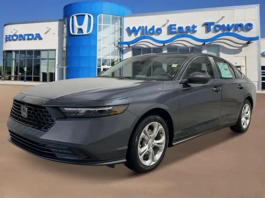 2025 Honda Accord LX photo 1
