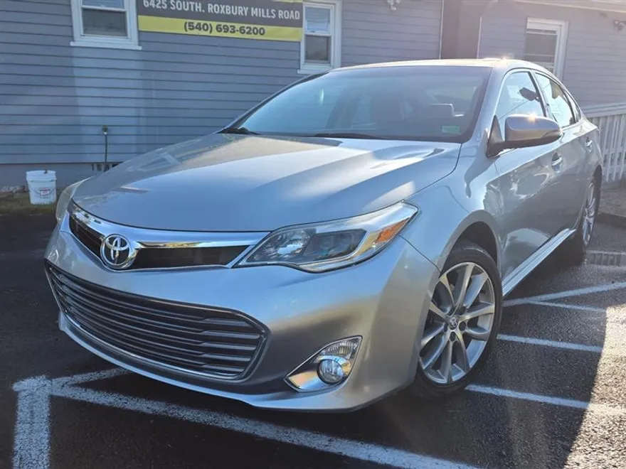 2015 Toyota Avalon Touring photo 1