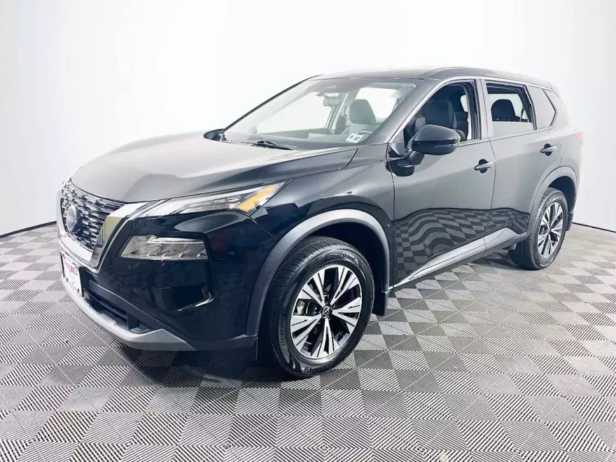 2022 Nissan Rogue SV photo 1