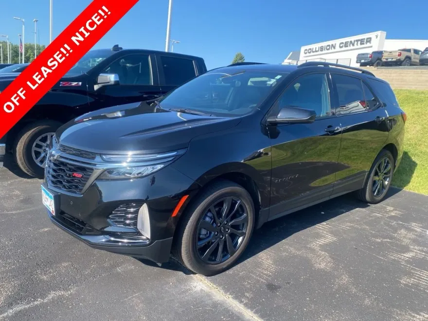 2023 Chevrolet Equinox RS photo 1