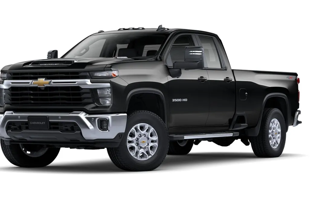 2025 Chevrolet Silverado 3500HD LT photo 1