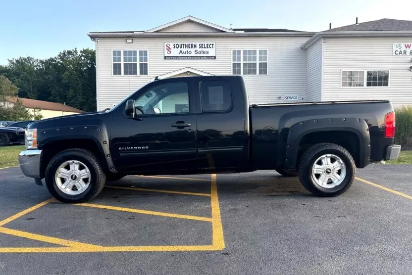 2012 Chevrolet Silverado 1500 LT photo 1