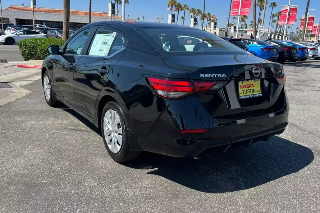 2025 Nissan Sentra S photo 1