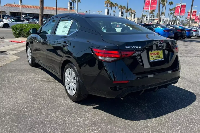 2025 Nissan Sentra S photo 1