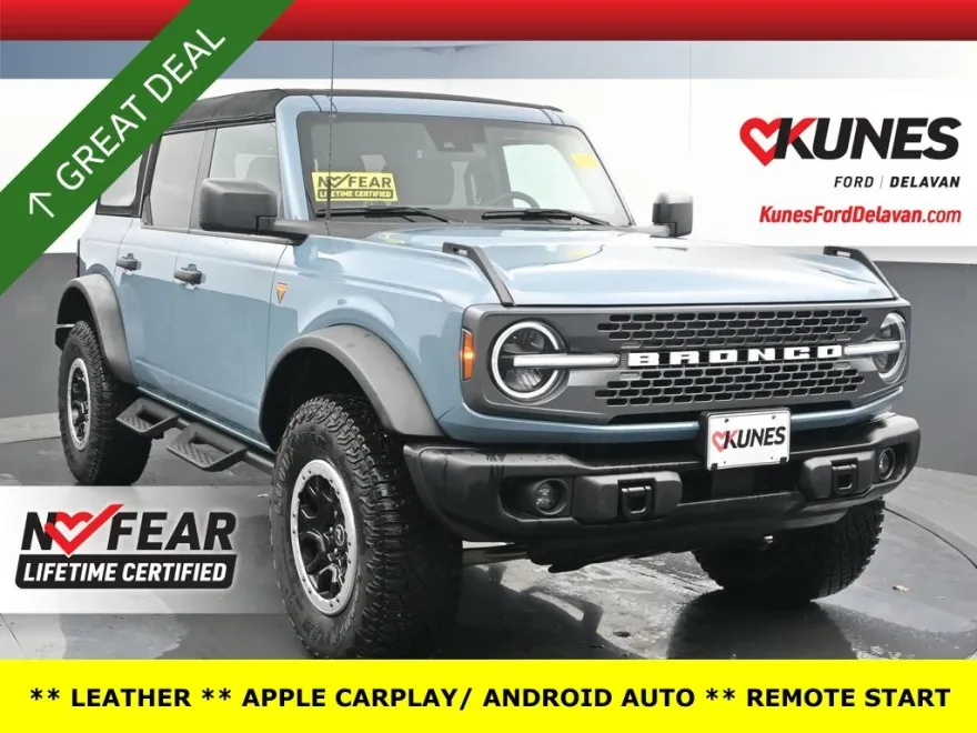 2023 Ford Bronco Badlands photo 1