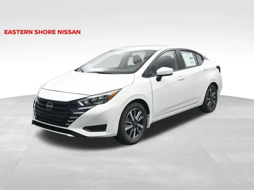 2025 Nissan Versa 1.6 SV photo 1
