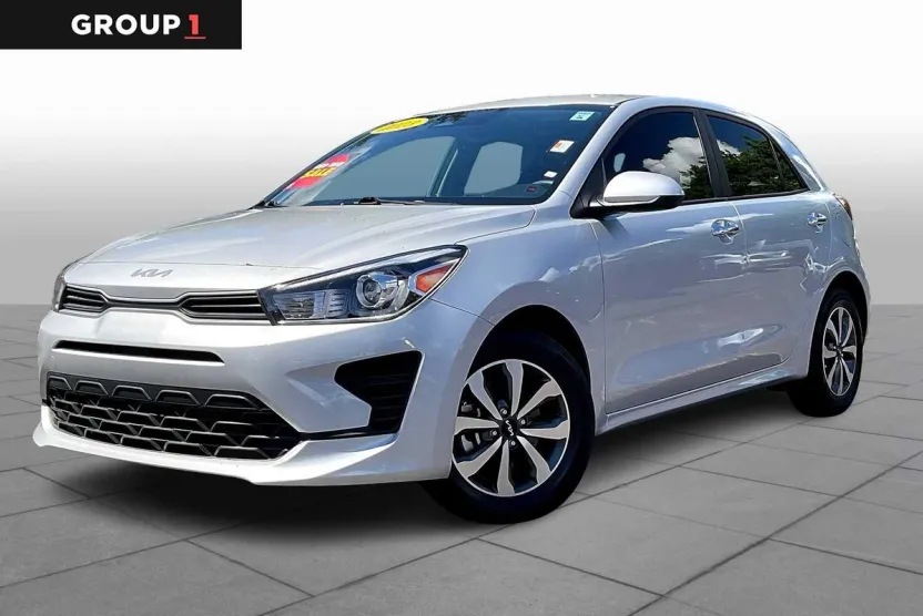 2023 Kia Rio S photo 1