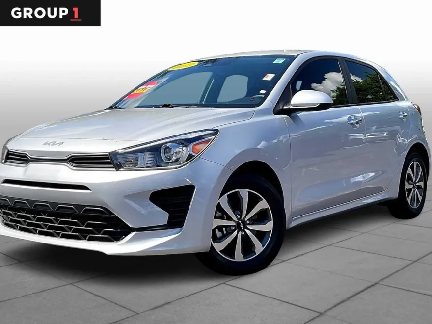 2023 Kia Rio S photo 1