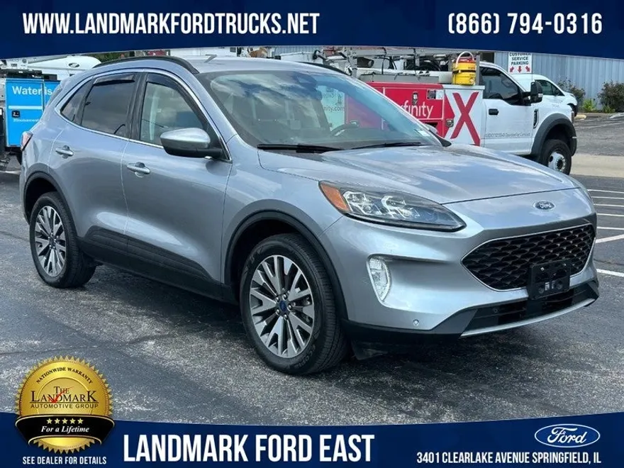 2022 Ford Escape Titanium photo 1
