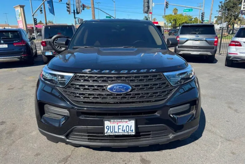 2021 Ford Explorer Base photo 1
