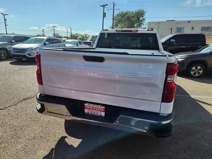 2020 Chevrolet Silverado 1500 LT photo 1