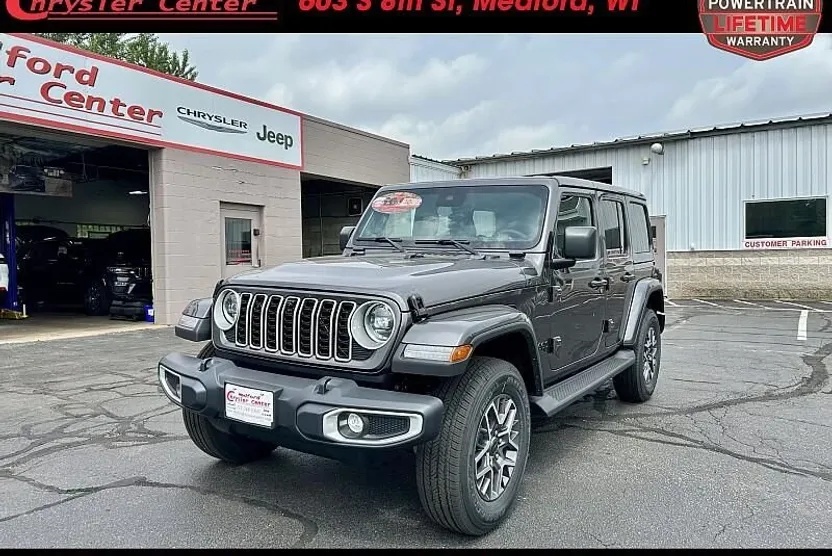 2025 Jeep Wrangler Unlimited Sahara photo 1