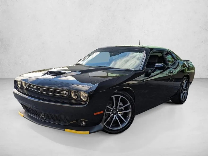 2023 Dodge Challenger GT photo 1
