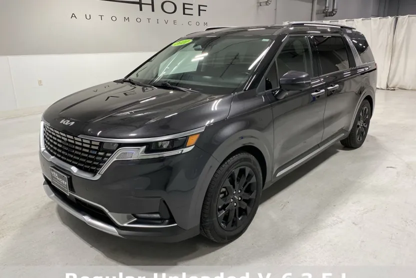 2022 Kia Carnival SX photo 1