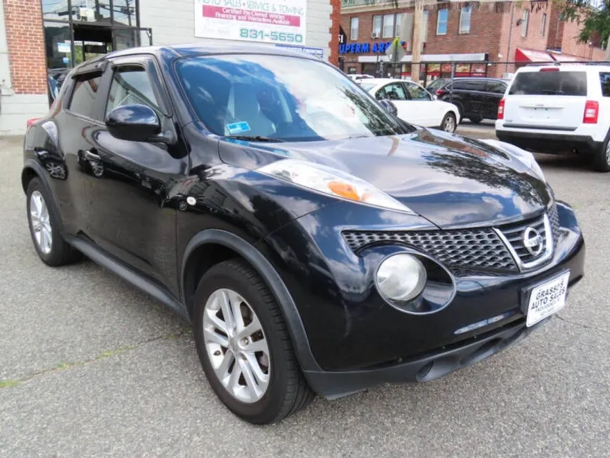 2013 Nissan Juke S photo 1