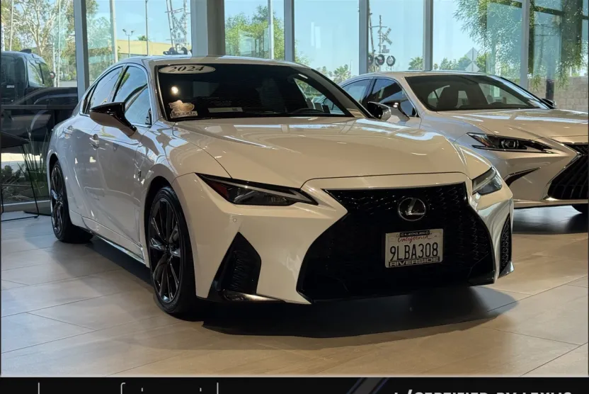 2024 Lexus IS 350 F SPORT photo 1