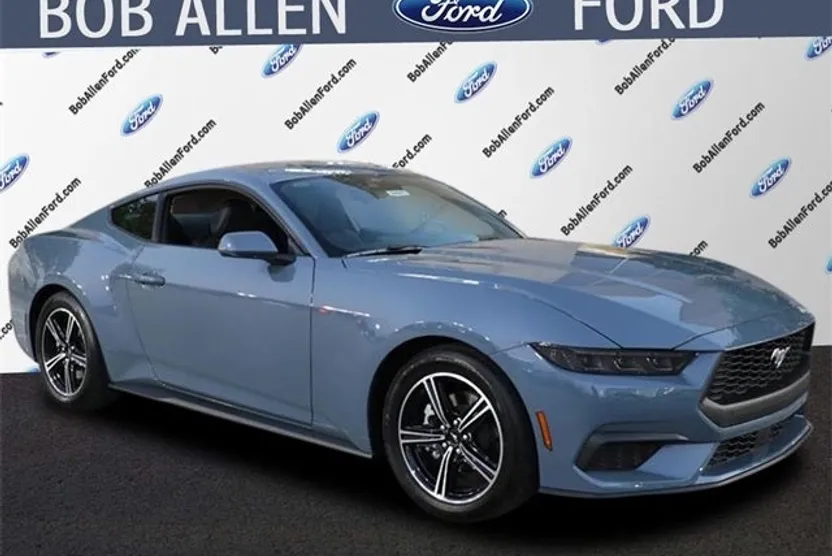 2025 Ford Mustang EcoBoost photo 1