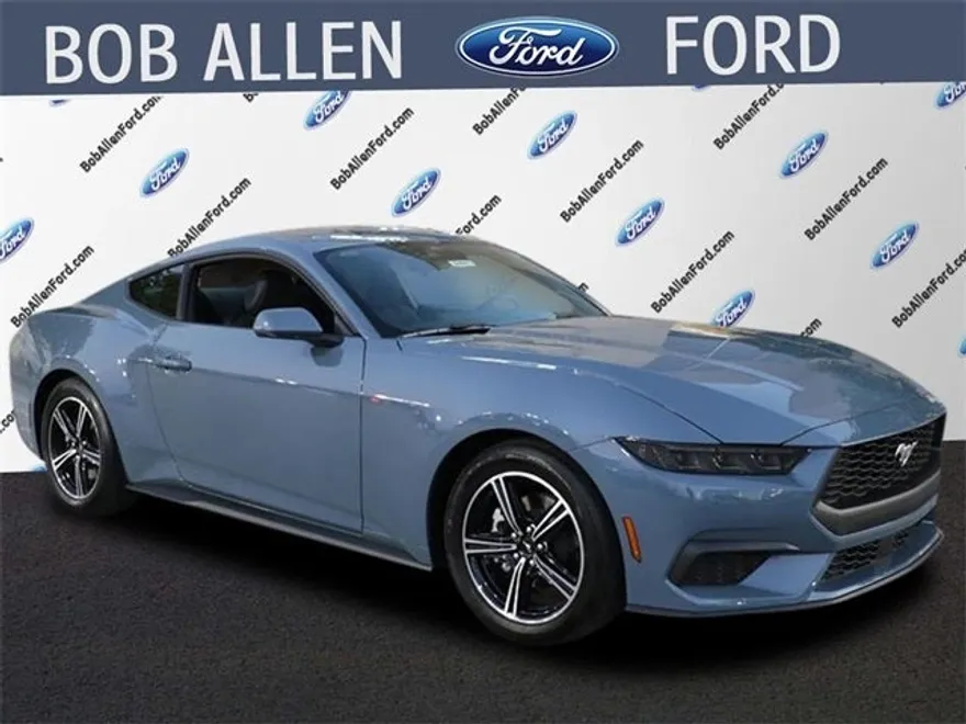 2025 Ford Mustang EcoBoost photo 1