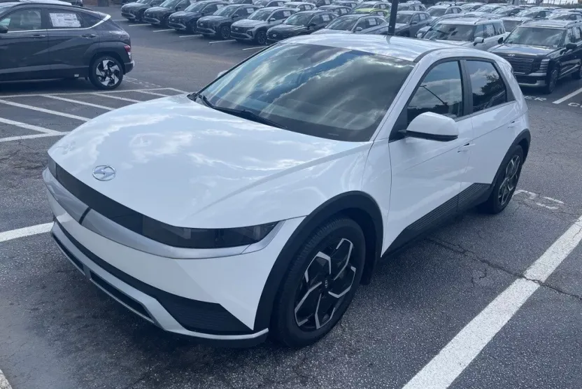 2022 Hyundai Ioniq 5 SEL photo 1