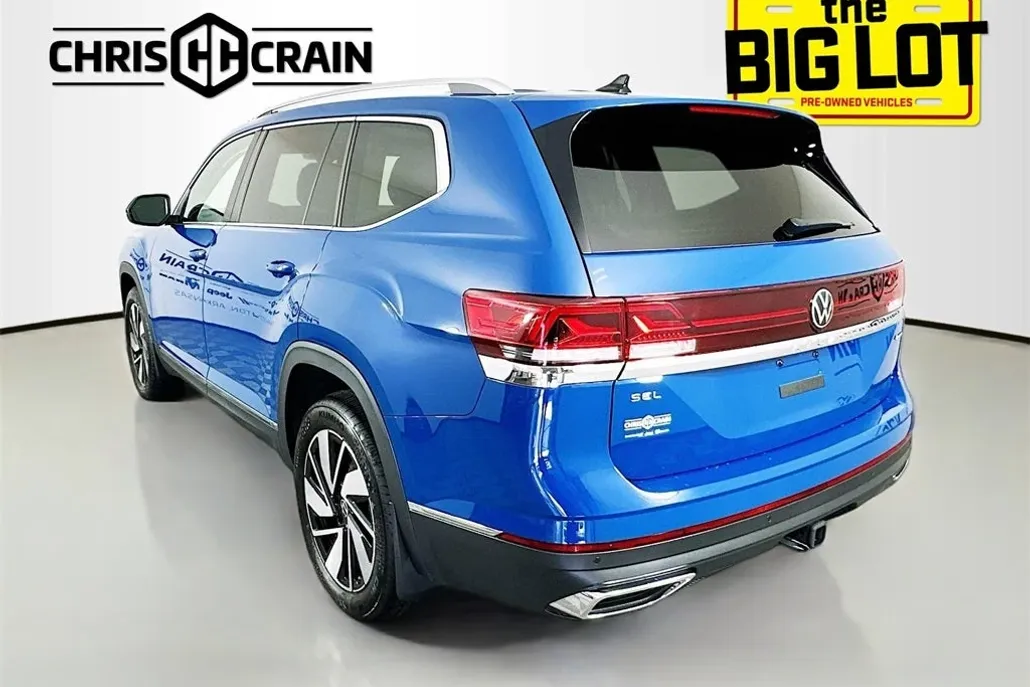 2025 Volkswagen Atlas SEL photo 1