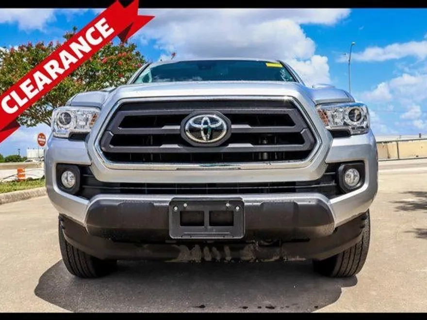 2022 Toyota Tacoma SR5 photo 1