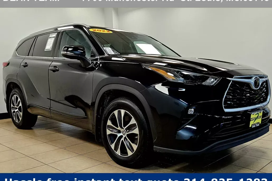 2022 Toyota Highlander XLE photo 1