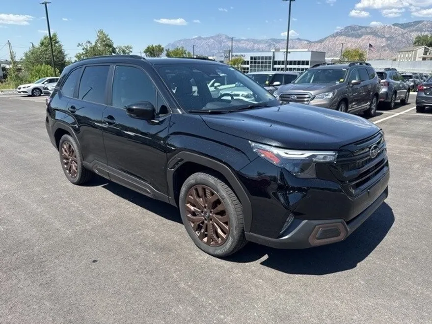 2025 Subaru Forester Sport photo 1