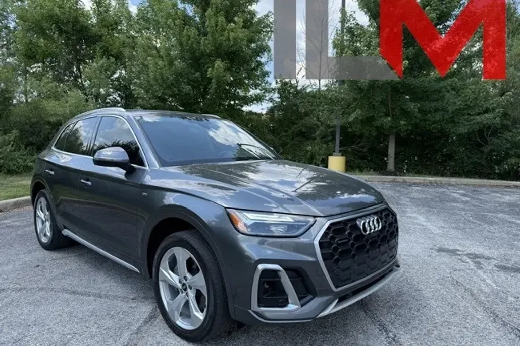 2022 Audi Q5 45 S line Premium photo 1