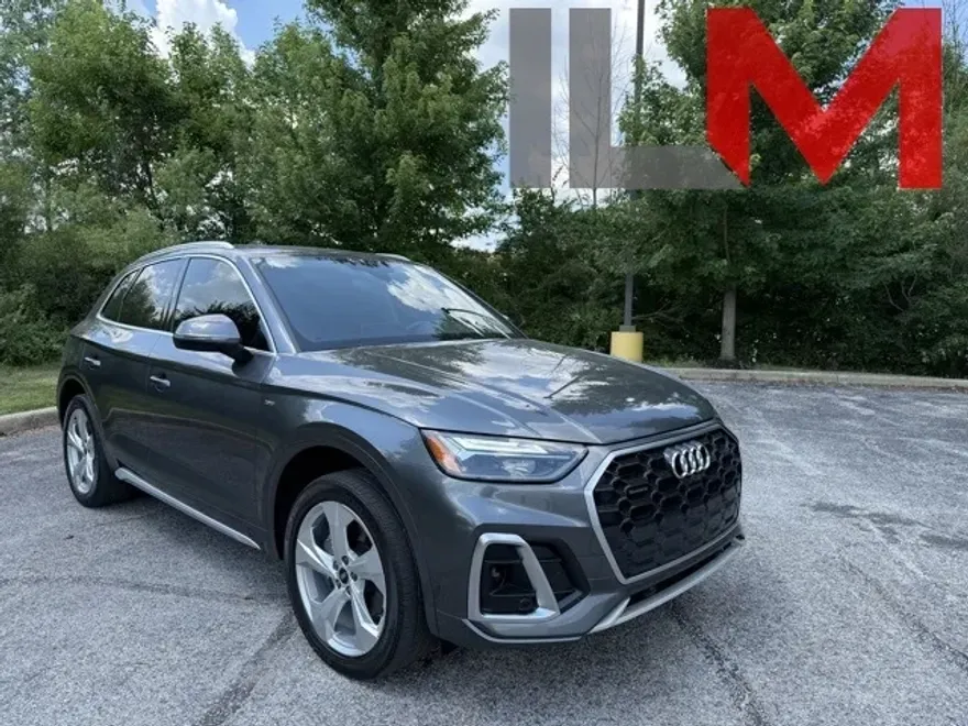 2022 Audi Q5 45 S line Premium photo 1