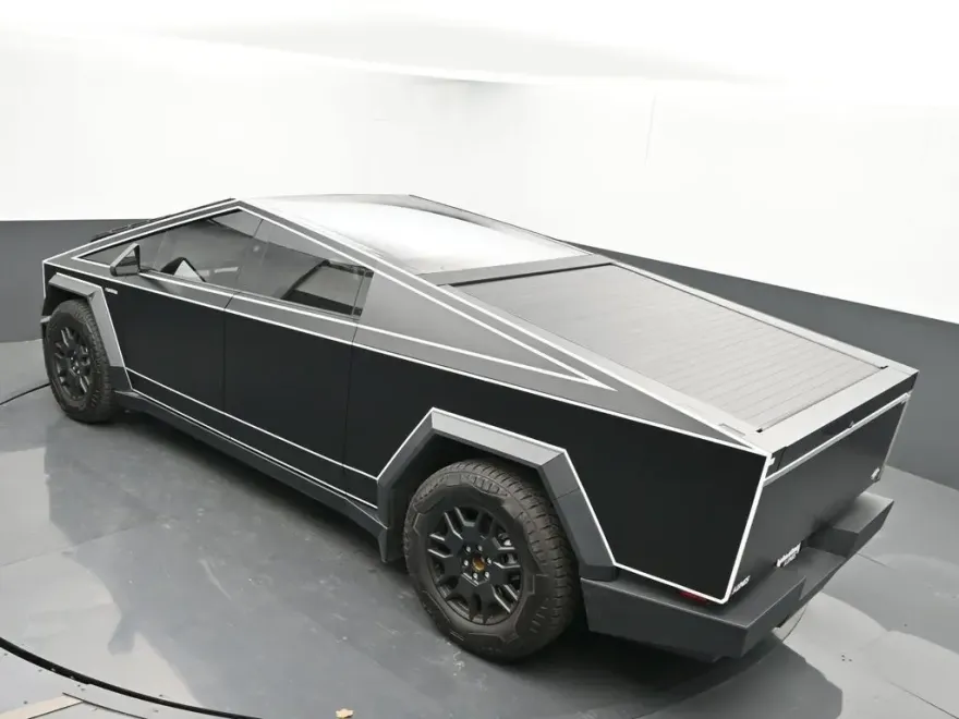 2024 Tesla Cybertruck Cyberbeast photo 29