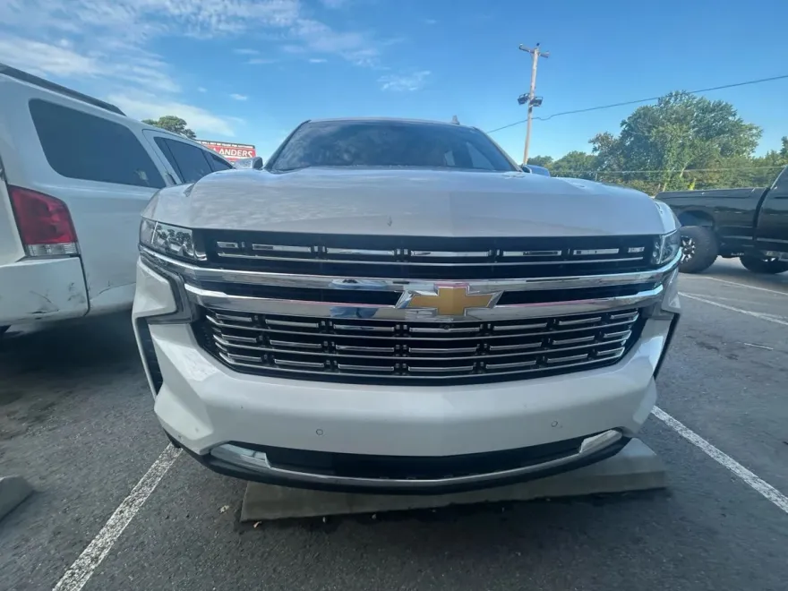 2021 Chevrolet Suburban Premier photo 1