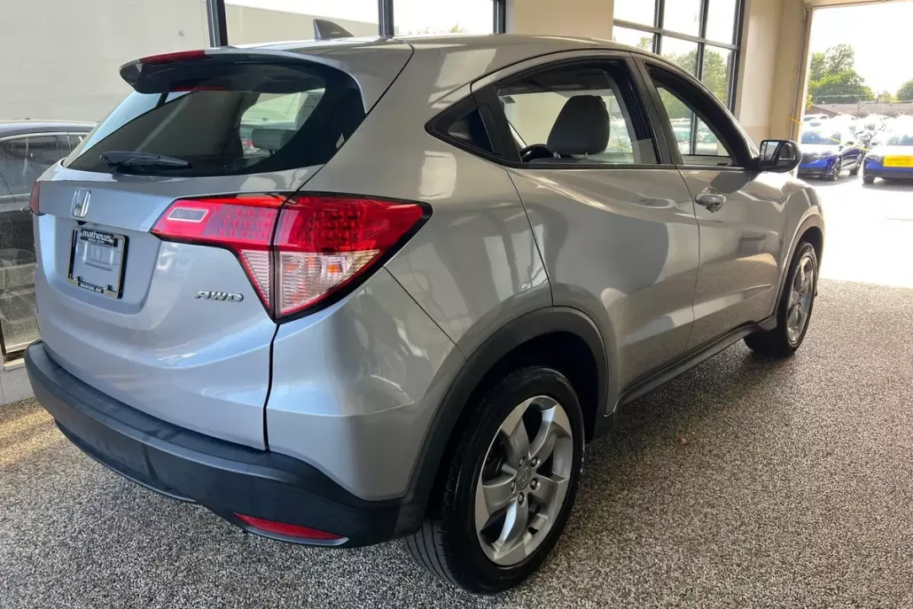 2018 Honda HR-V LX photo 1