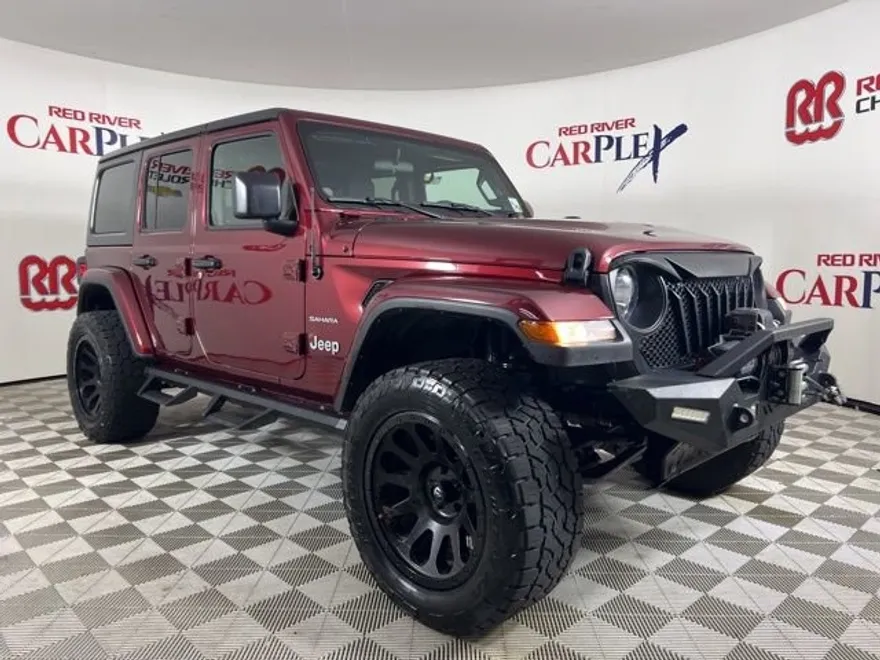 2021 Jeep Wrangler Unlimited Sahara photo 1