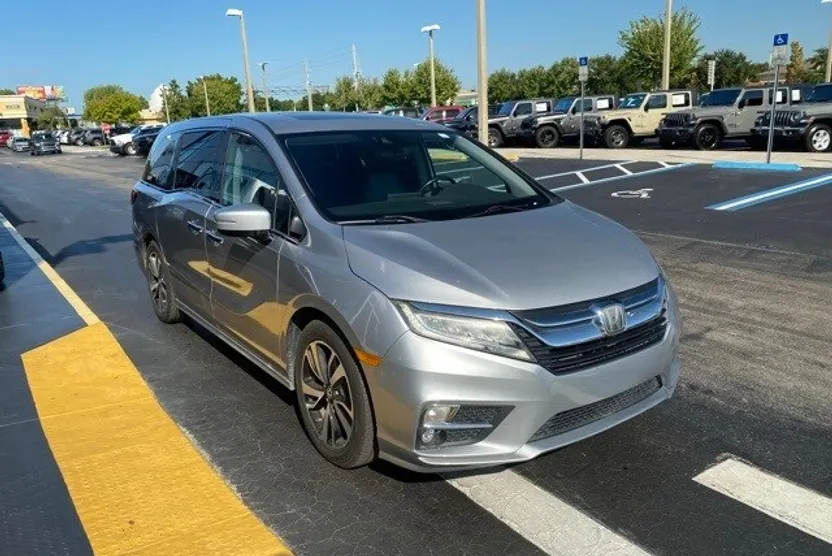 2018 Honda Odyssey Elite photo 1